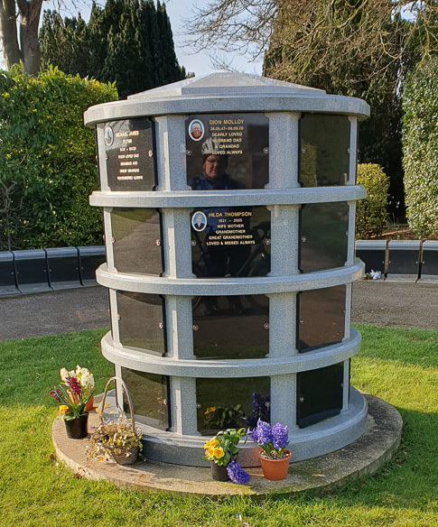 Monument Commonwealth War Garves Vandyke Road Leighton Buzzard