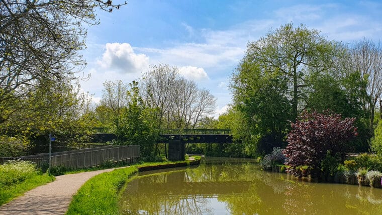 Route: Parks and Canal a Family Friendly Cycle Route